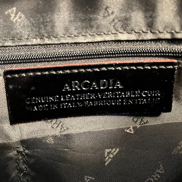 🇮🇹 ARCADIA Large Dome Patent Leather Bag - MADE IN ITALY - Picture 10 of 10
